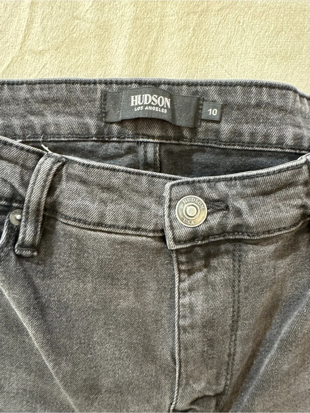 Hudson Jeans versatile black
